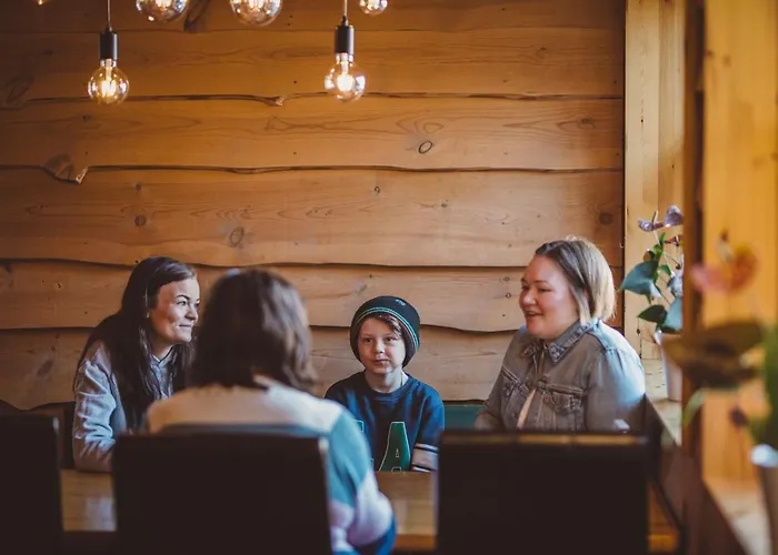 Saltdal Turistsenter Lodge Storjord